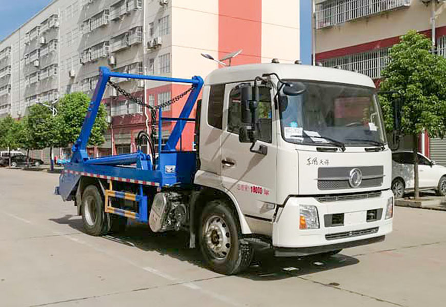 東風(fēng)天錦擺臂式垃圾車