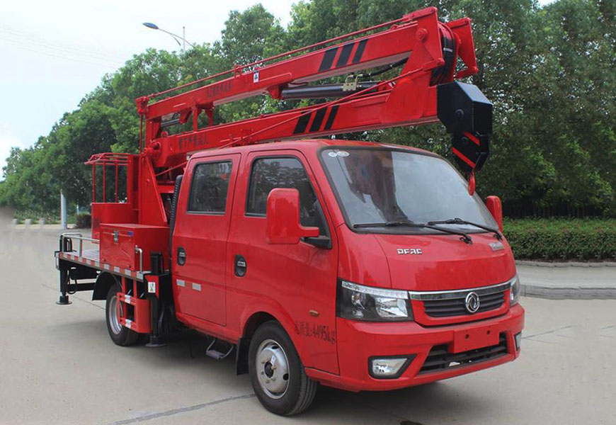 東風途逸雙排13米高空作業(yè)車